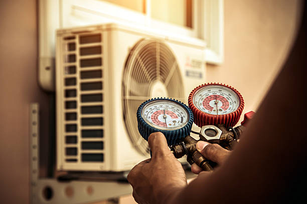 Professional Hvac Maintenance technician working in Elwood, NJ
